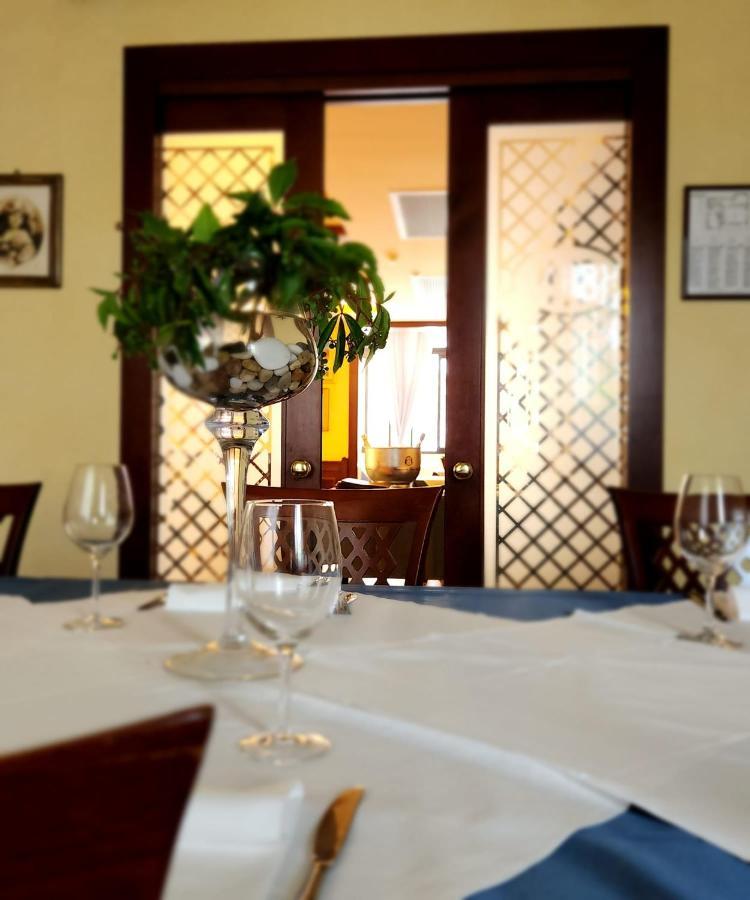 Hotel Mistrello Di Savoia Borgo Val di Taro Εξωτερικό φωτογραφία